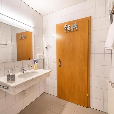 Neustift Near Stubai Lift, Cleaning Included * Neustift im Stubaital